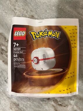 LEGO Pokémon Premier Ball Building Set NEW